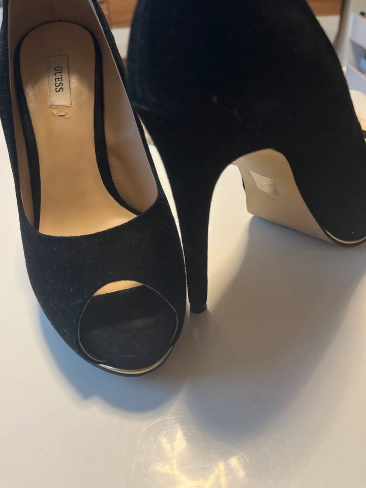 GUESS High Heels Sandalen Peeptoe Pumps Plateau w. NEU! in Köln