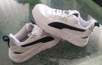 Puma Sneaker 36.5/37 Stuttgart - Feuerbach Vorschau