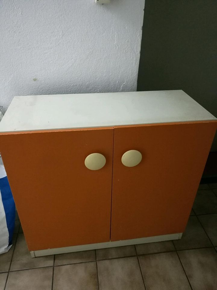 Vintage Schrank Kommode orange weiß in Homburg