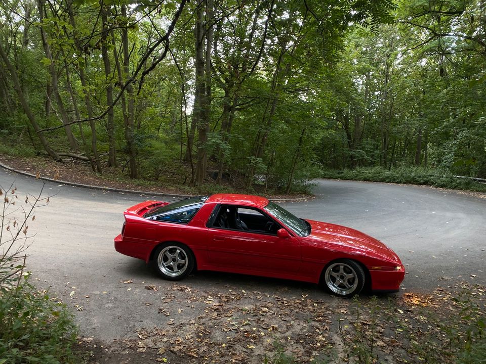 Toyota Supra 3.0 Turbo mk3 in Berlin