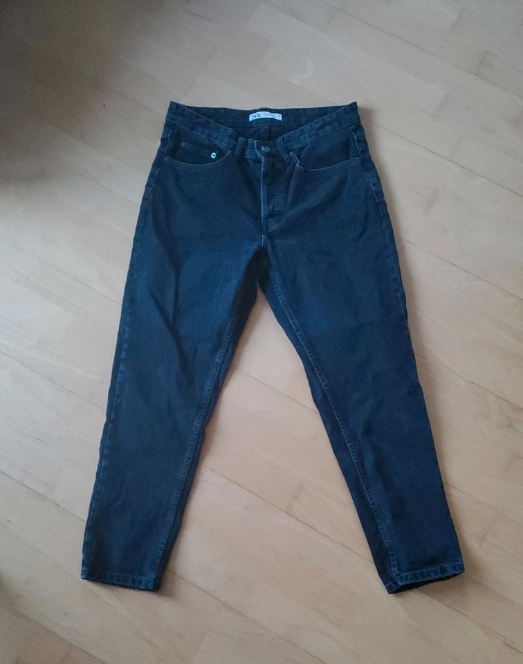 Jeans Größe 40 in Essen