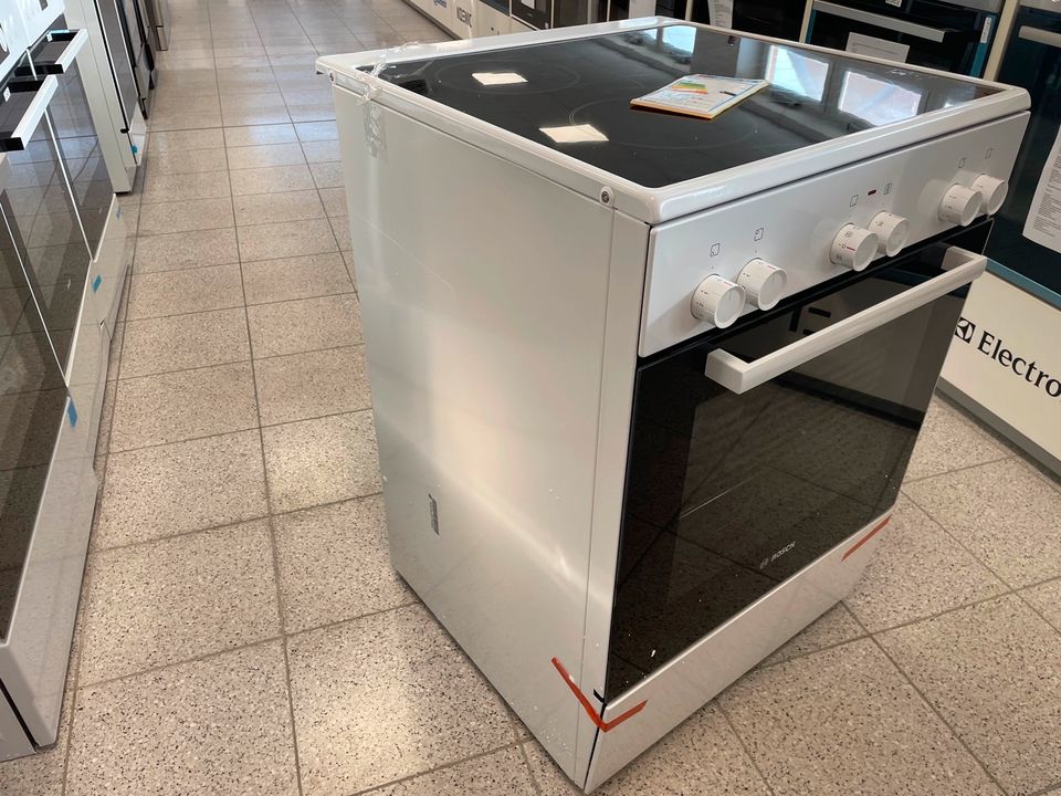 Bosch HKA090220 Serie 2 Elektro-Standherd, 60 cm breit, 3D in Niedersachsen  - Garbsen | Herd, Elektroherd oder Backofen gebraucht kaufen | eBay  Kleinanzeigen ist jetzt Kleinanzeigen