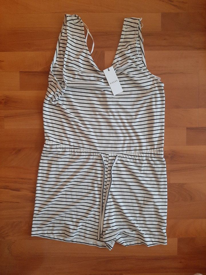 schwarz/weiß gestreifter Damen Jumpsuit Gr. S, Pieces NEU in Ribnitz-Damgarten