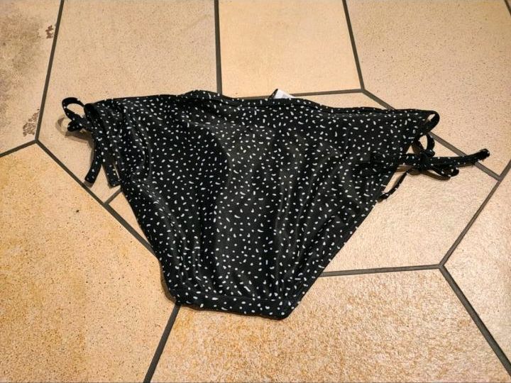 Bikini Hose von der Marke OYANDA gr.42 in Pfaffenhofen a.d. Ilm