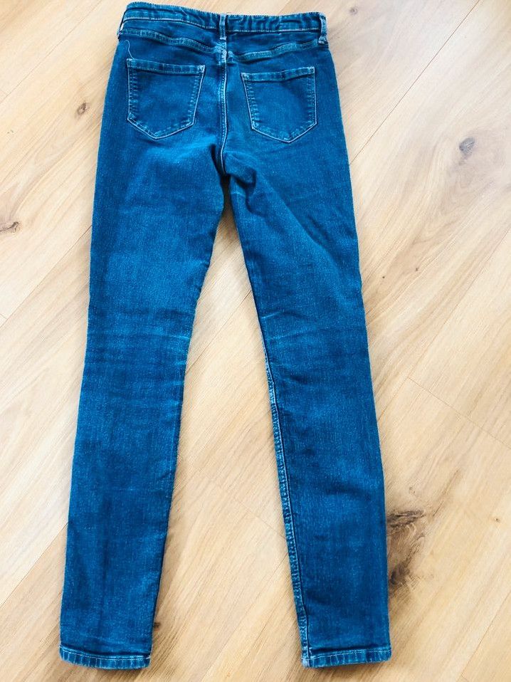 Jeans Gr. 158 in Hilzingen