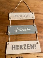 Türschild Schild zum Aufhängen Holz „Folge deinem Herzen“ Baden-Württemberg - Gerlingen Vorschau