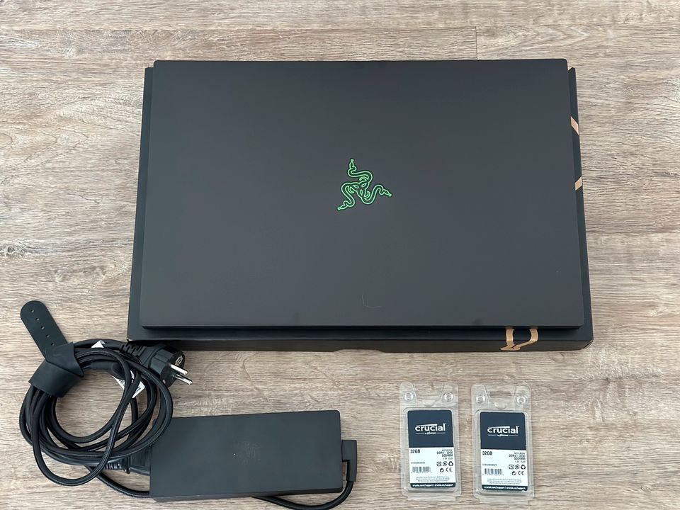 Razer Blade Pro 17 (2020) Gaming Laptop Full HD 300Hz in Laboe