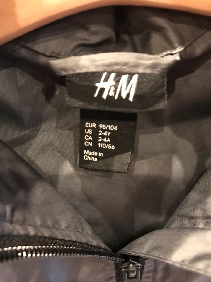 Regenjacke H&M sehr leicht in Schwäbisch Gmünd
