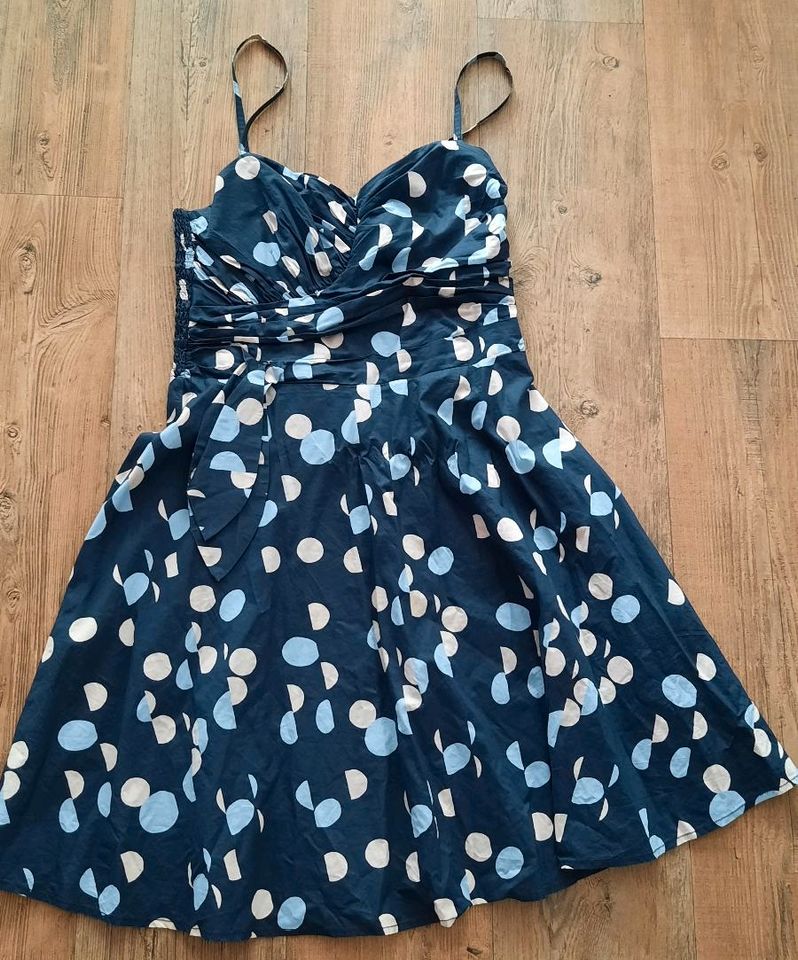 Kleid H&M blau Gr.42 in Köln