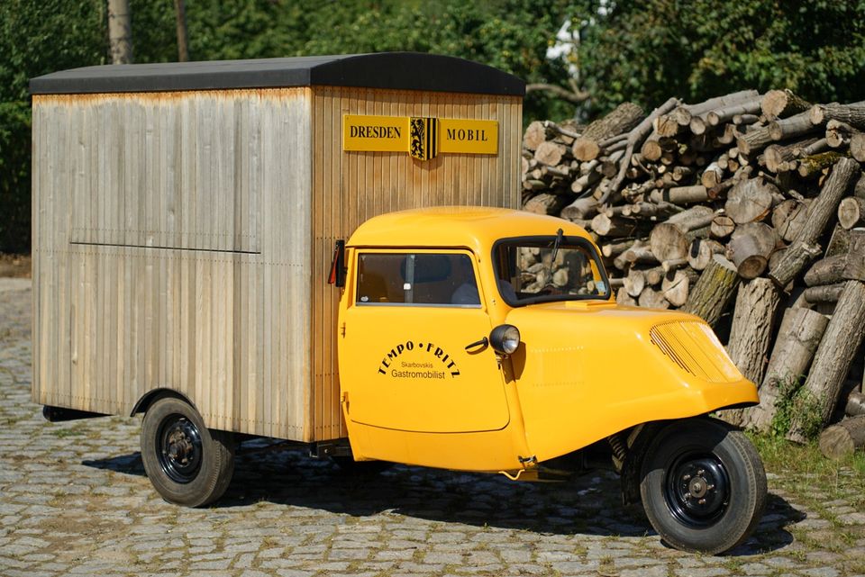 Tempo Dreirad Foodtruck Verkaufswagen Oldtimer in Dresden