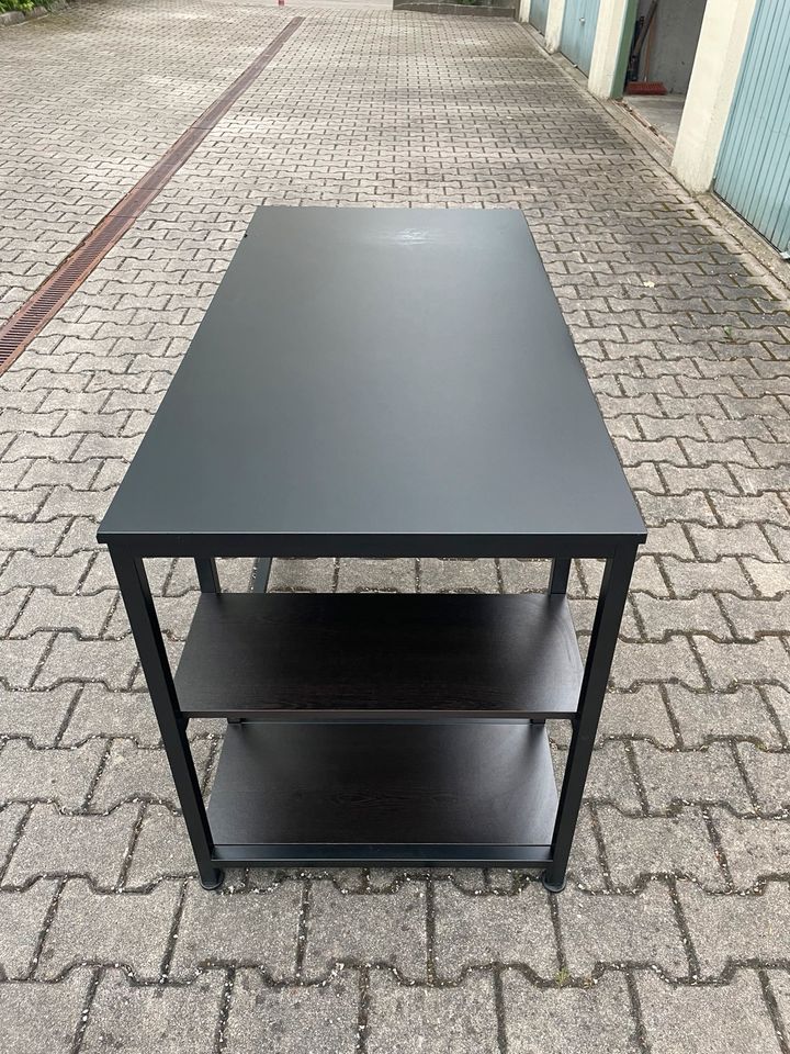 Folierter Schreibtisch in schwarz in Stadtbergen