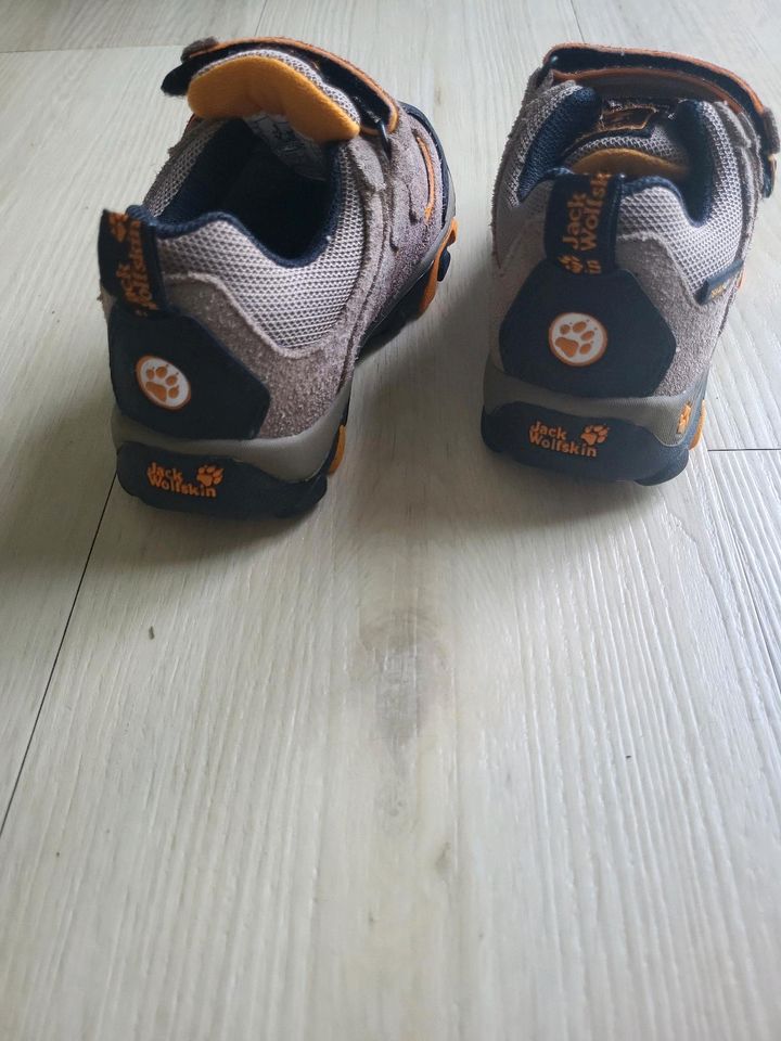 Jack Wolfskin Trekkingschuhe Größe 27 in Bernau