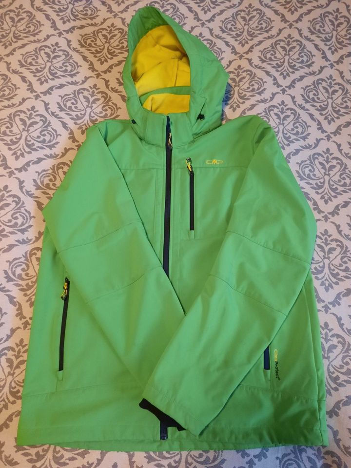 Softshelljacke 2XL (Gr.56) in Grün in Köln