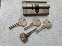 DOM Schliesszylinder / Sicherheitsschloss mit 5 Schlüsseln 35x40 Kreis Pinneberg - Borstel-Hohenraden Vorschau