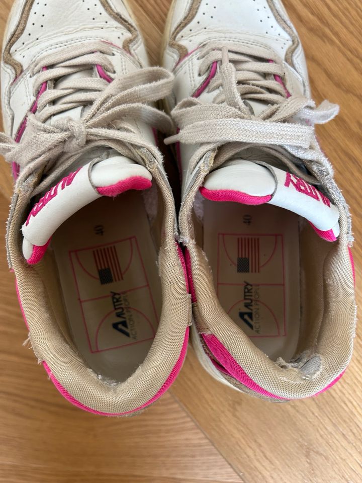 Autry CLC Rookie Low Sneakers Pink White Gr 40 NP: 195€ in Stuttgart
