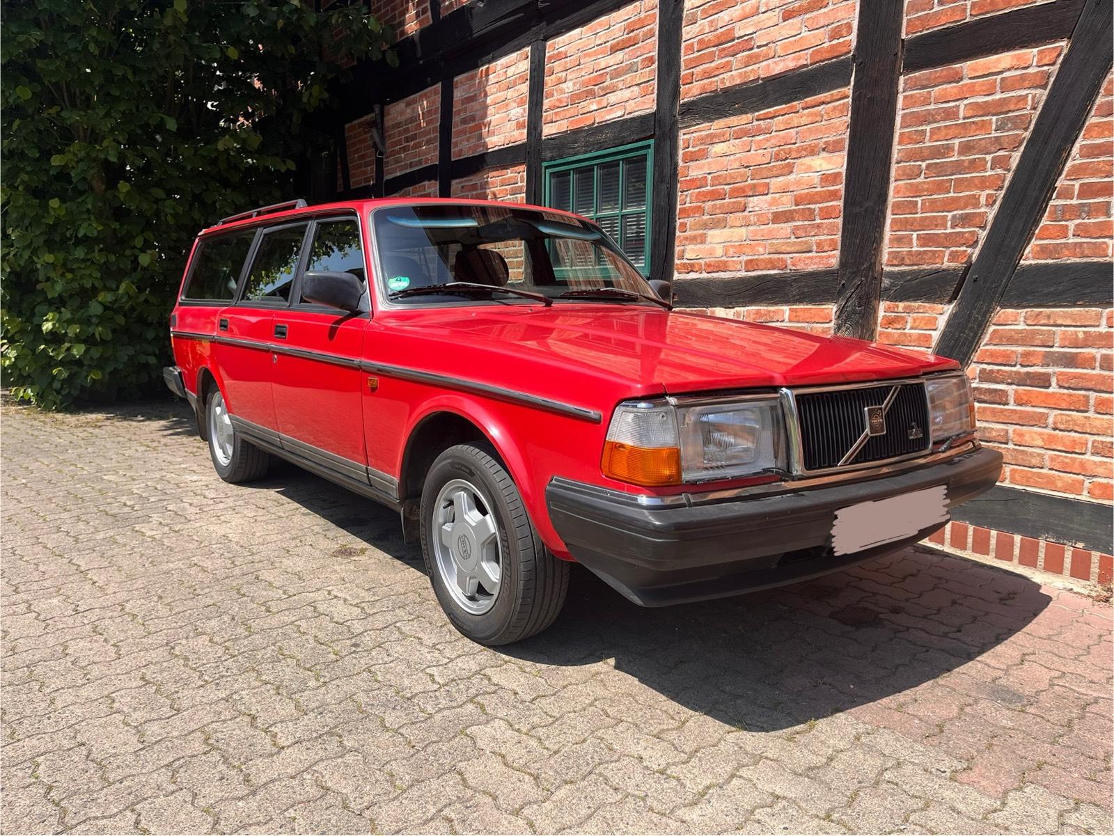 Abbildung des Autos Volvo 240 1.Hand