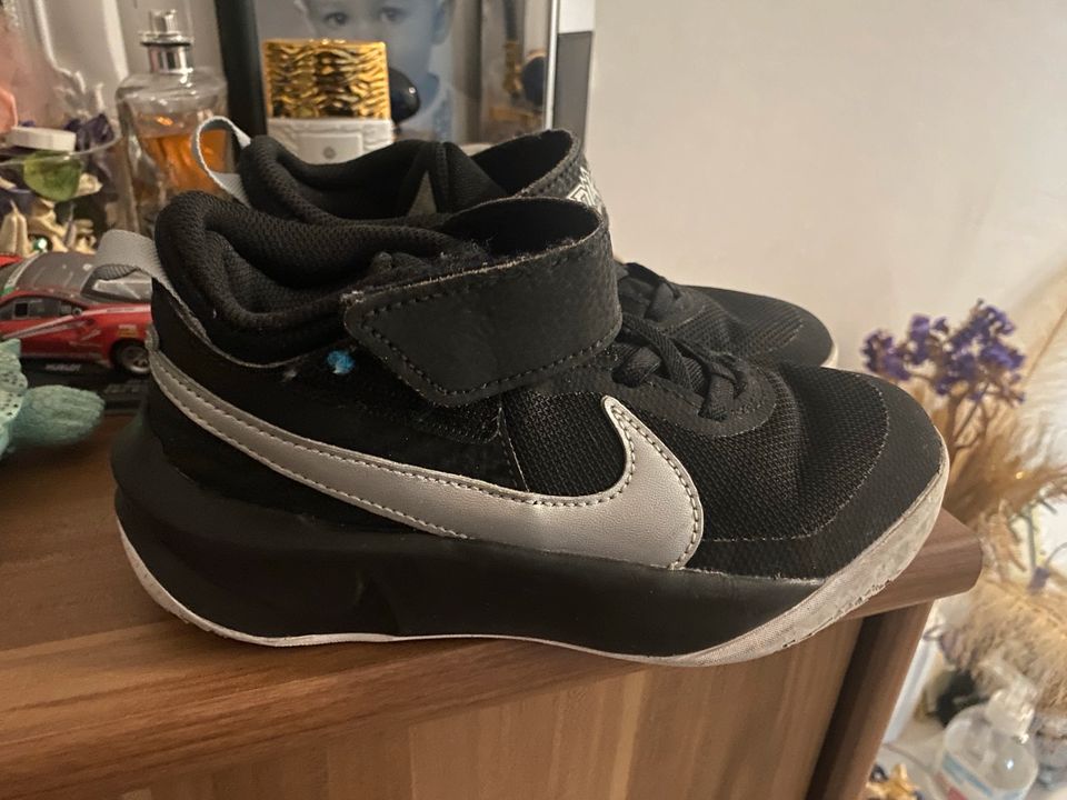 Schuhe Nike Große 29,5 in Berlin