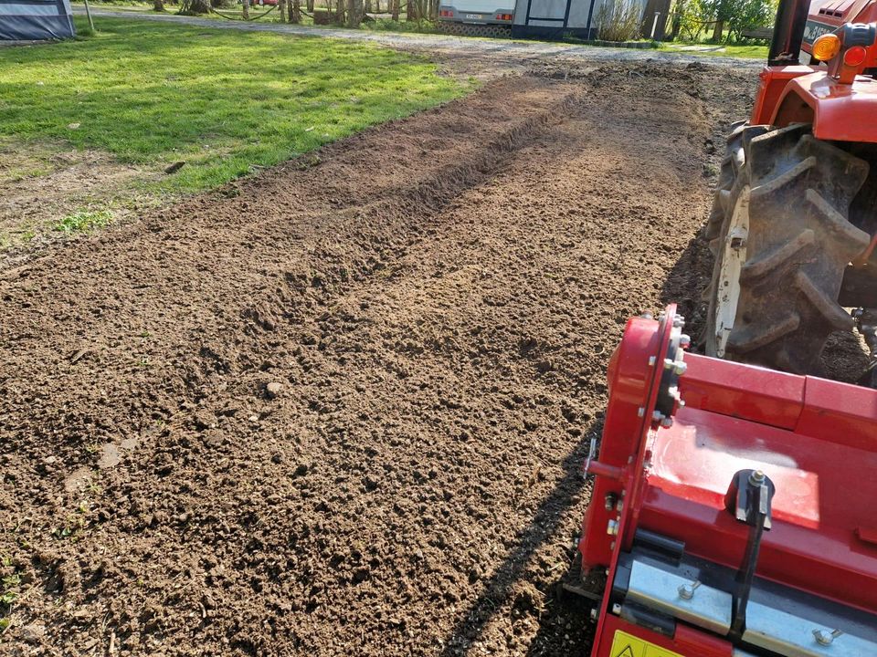 Biete Bodenfräsen und Bodenumkehrfräsen in Neuenkirchen