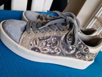 Sneaker von S. Oliver, 39, NEU, Grau mit Glitzer Dithmarschen - Brunsbuettel Vorschau