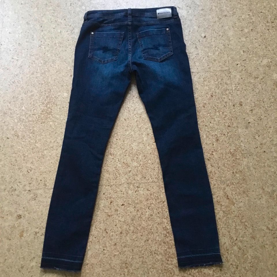 NP 69,99€ Street One Jeans Gr. 27 30 ca. 36 Blau Top Zustand in Bochum