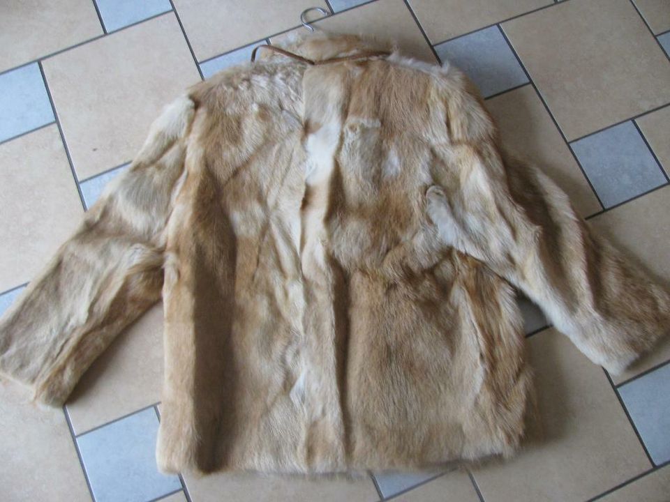 Echt Pelzjacke Gr. 46 in Perl