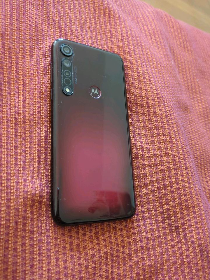 Motorola Moto g8 Plus zu verkaufen in Potsdam