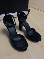 Hohe Sommerschuhe mit Absatz - Samt Baden-Württemberg - Waiblingen Vorschau