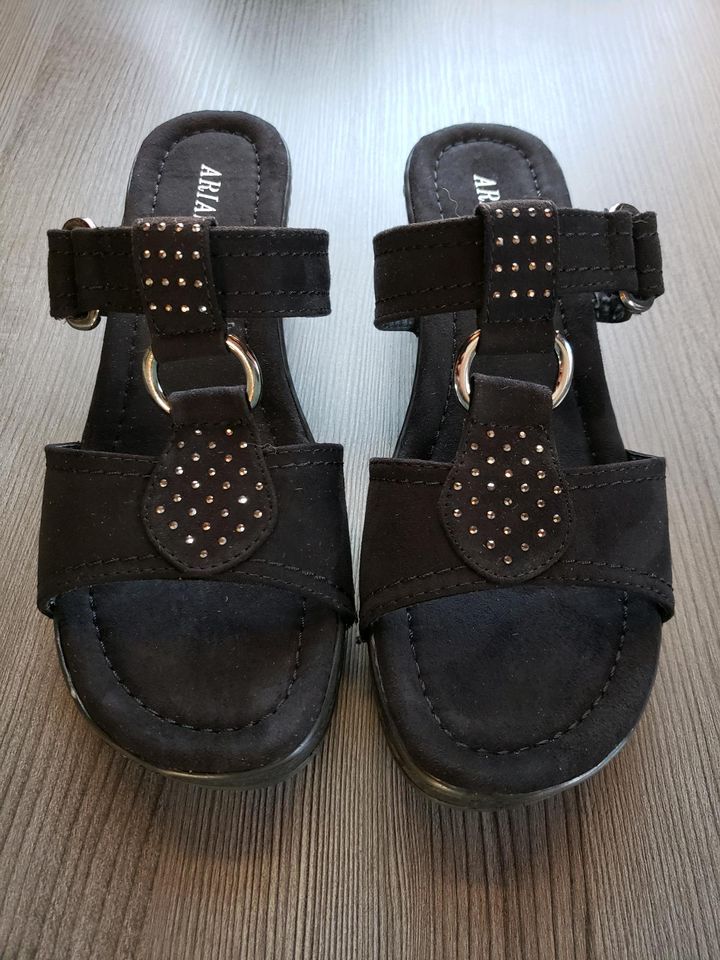 Pantoletten/Sandalen Schwarz ☆NEU☆ in Horb am Neckar