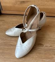 Diamant Tanzschuhe Brautschuhe Gr 7 Kreis Ostholstein - Stockelsdorf Vorschau