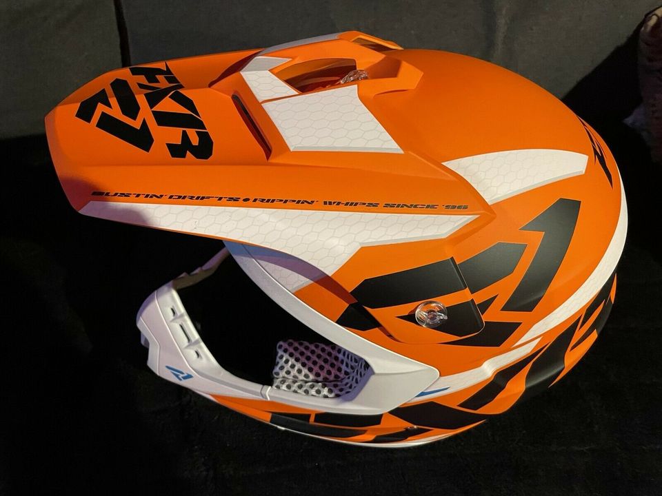 Motocross Helm FXR MX  NEU in Sonneberg