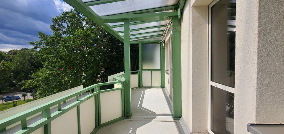 Etagen-Wohnung mit rießigem Balkon!!! in Hohenstein-Ernstthal