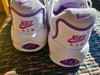 Nike Air Turnschuhe Baden-Württemberg - Vaihingen an der Enz Vorschau