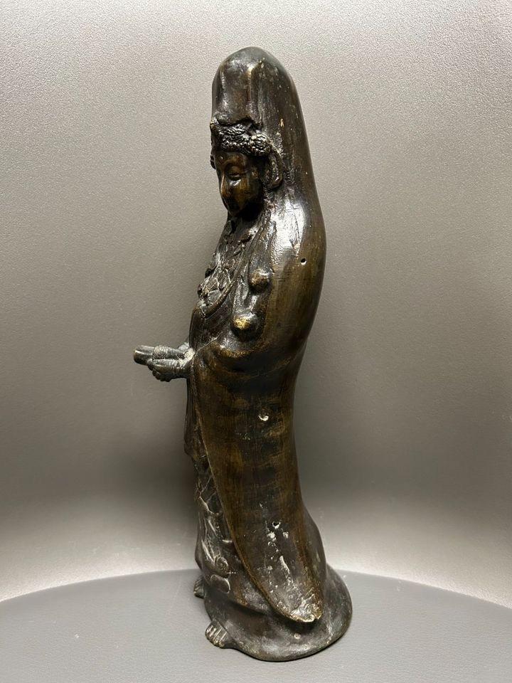 Alte GUANYIN Avalokiteshvara Buddha Bronze Tibet China 30cm in Karlsfeld