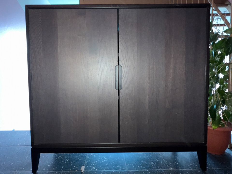 IKEA REGISSÖR Schrank Kommode Echtholz dunkelbraun Sideboard in Berlin