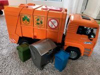 Bruder Müllabfuhr mit 3 Mülltonnen Schleswig-Holstein - Lindau Vorschau