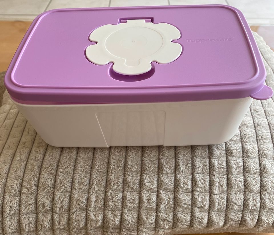 Tupperware Neu Feuchtücherbox Box in Mettmann