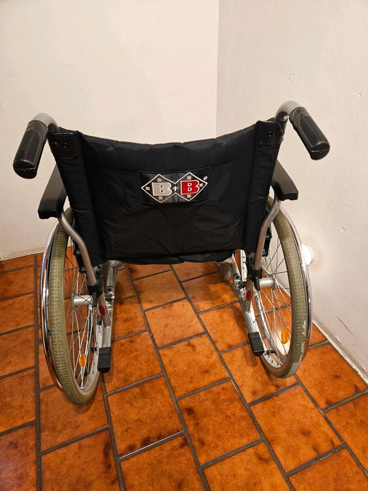Rollstuhl zu verkaufen in Brüggen