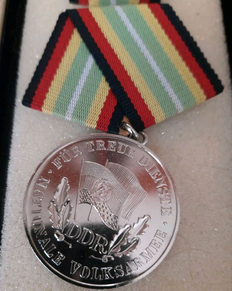 DDR Medaille treue Dienste in d. Nationale Volksarmee NVA in Am Großen Bruch