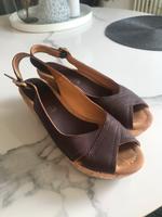Chice Wedges UNISA Leder Braun 38 WIE NEU TOP Kr. München - Aschheim Vorschau