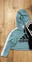 Adidas Sportjacke & -Pullover (Größe 110) - Guter Zustand Hessen - Bad Soden am Taunus Vorschau