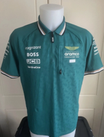 Aston Martin Cognizant F1 Poloshirt 2024 BOSS Größe L – Teamwear Bayern - Würzburg Vorschau