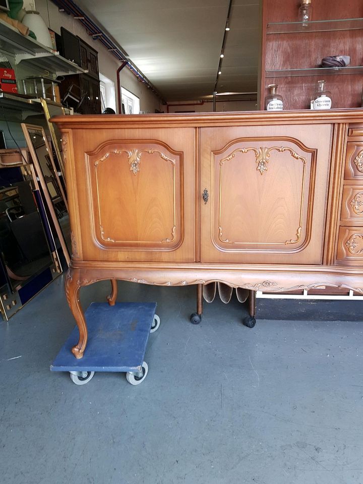 Chippendale Sideboard, Warrings, große Kommode, Anrichte in Köln