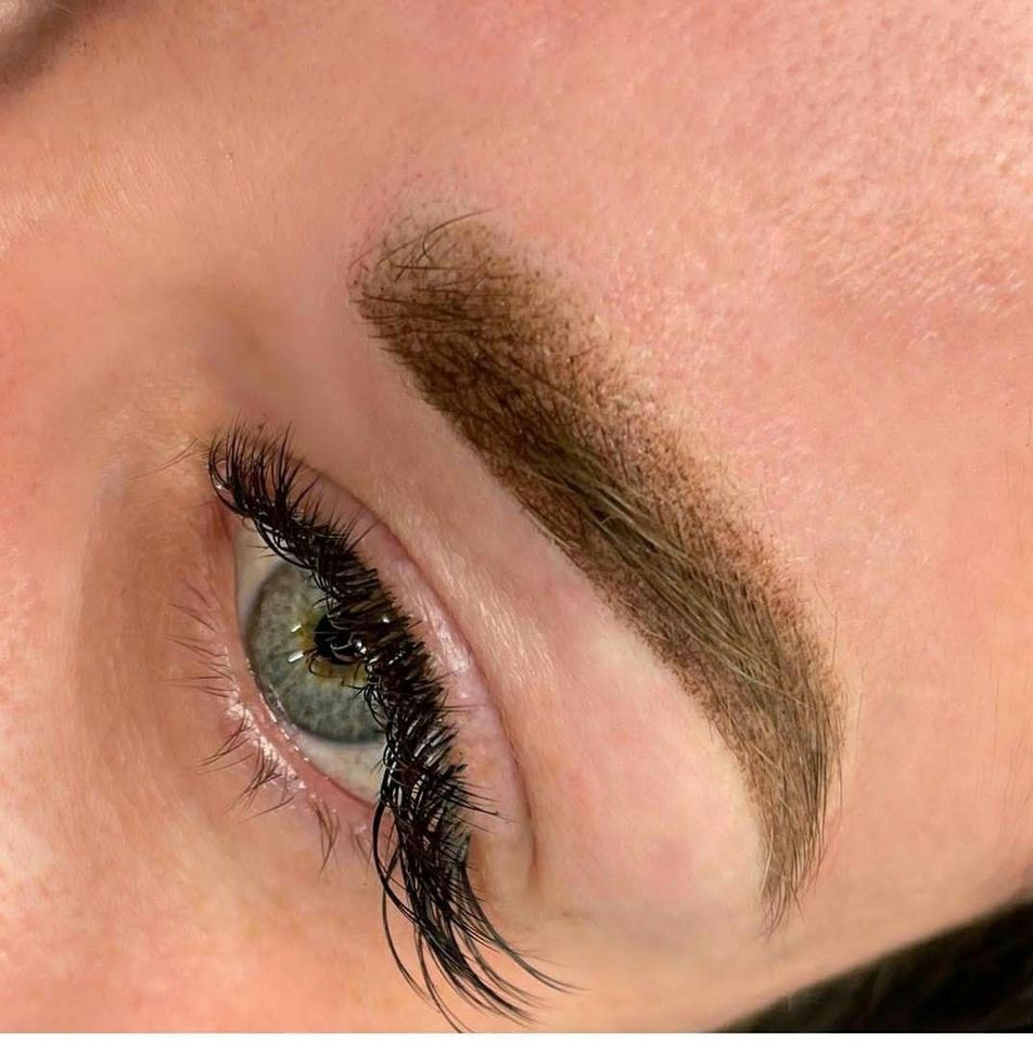 Augenbrauen Powderbrows Aquarelllips Eyeliner Permanent Make-up in Bielefeld