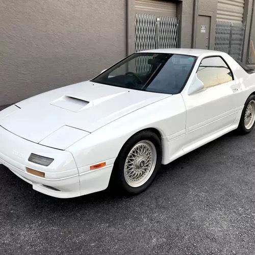 Abbildung des Autos Suche Mazda RX7 FC Coupe…