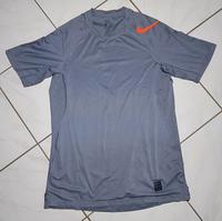Nike Sport Shirt Gr. M Hessen - Homberg Vorschau