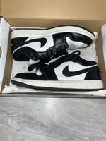 Jordan 1 low schwarz weis Friedrichshain-Kreuzberg - Kreuzberg Vorschau