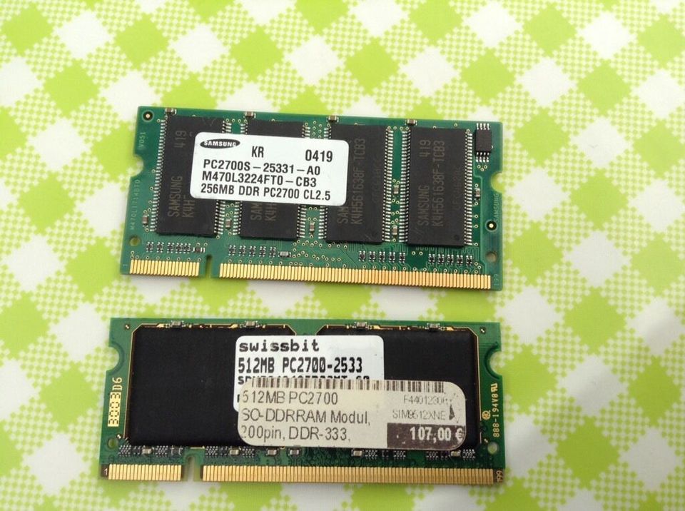 Samsung So-Dimm 1x 512MB & 1x 256MB Pc2700 DDR333 MHz in Berlin