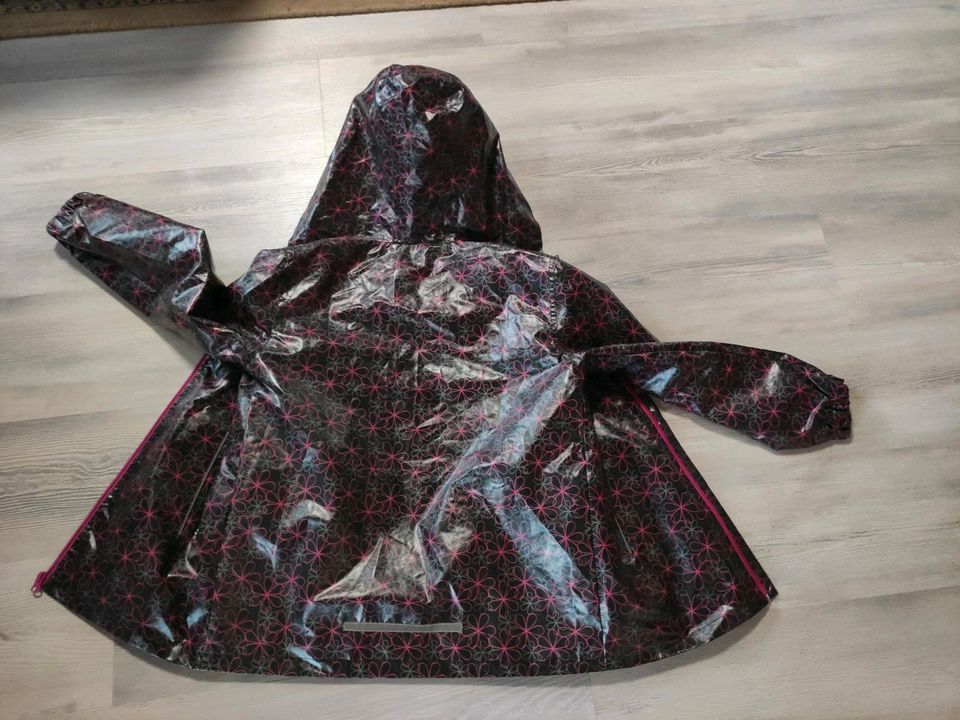 Regenjacke für Mädchen Gr 152 in Preußisch Oldendorf