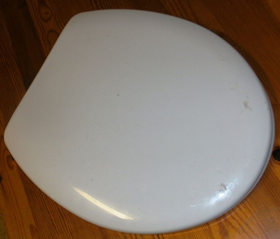 Standard runde WC Sitz Brille weiß in Beilngries