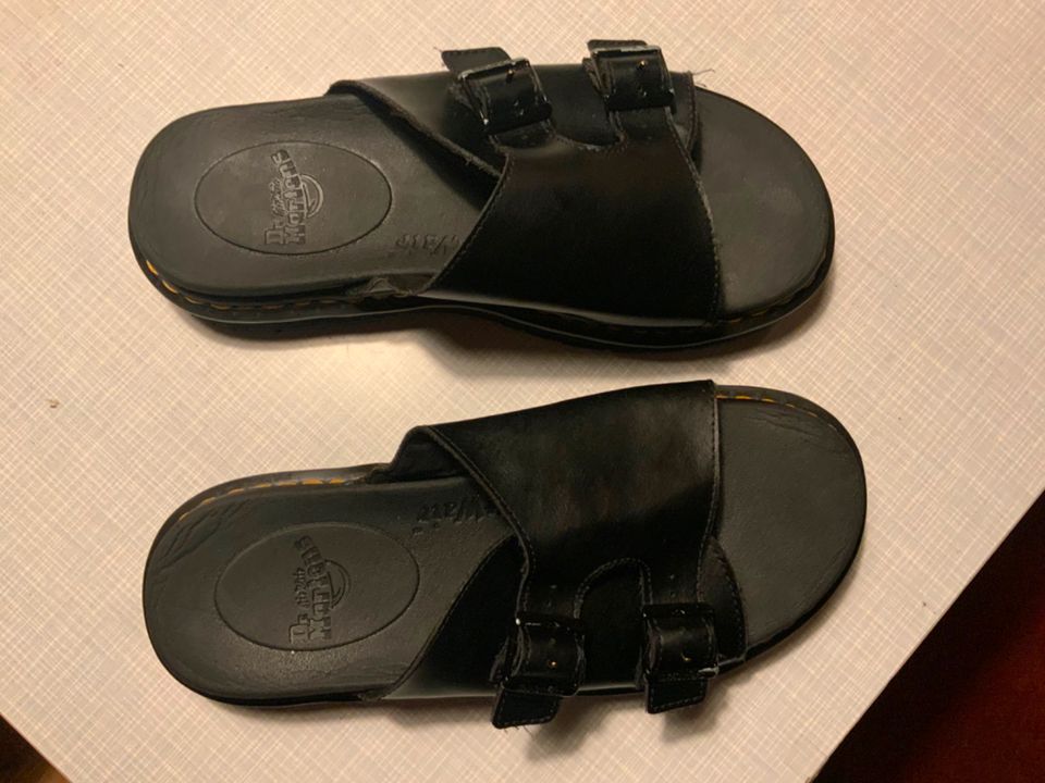 DrMartens DAX Herrensandalen Gr.44 guter Zustand schwarz in Groß Ammensleben